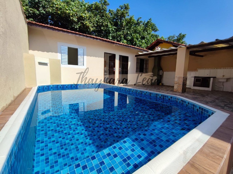 Casa lote inteiro em mongaguá, itaoca 3 dorms 1 suite 114m² 