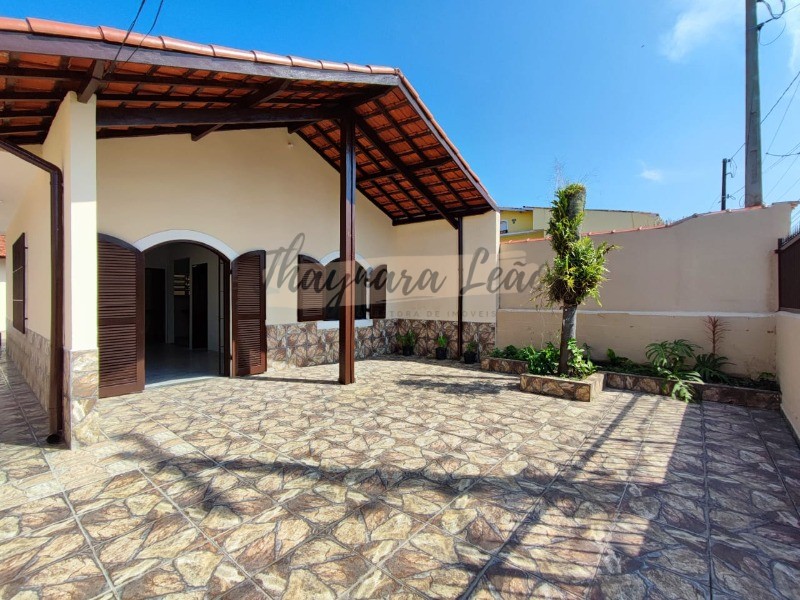 Casa lote inteiro em mongaguá, itaoca 3 dorms 1 suite 114m² 