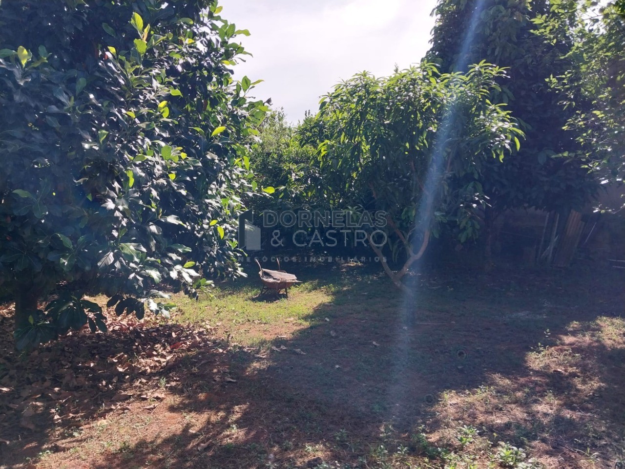Casa colonial terreno de 726m² cond. Fechado no guarapark pertinho da eptg