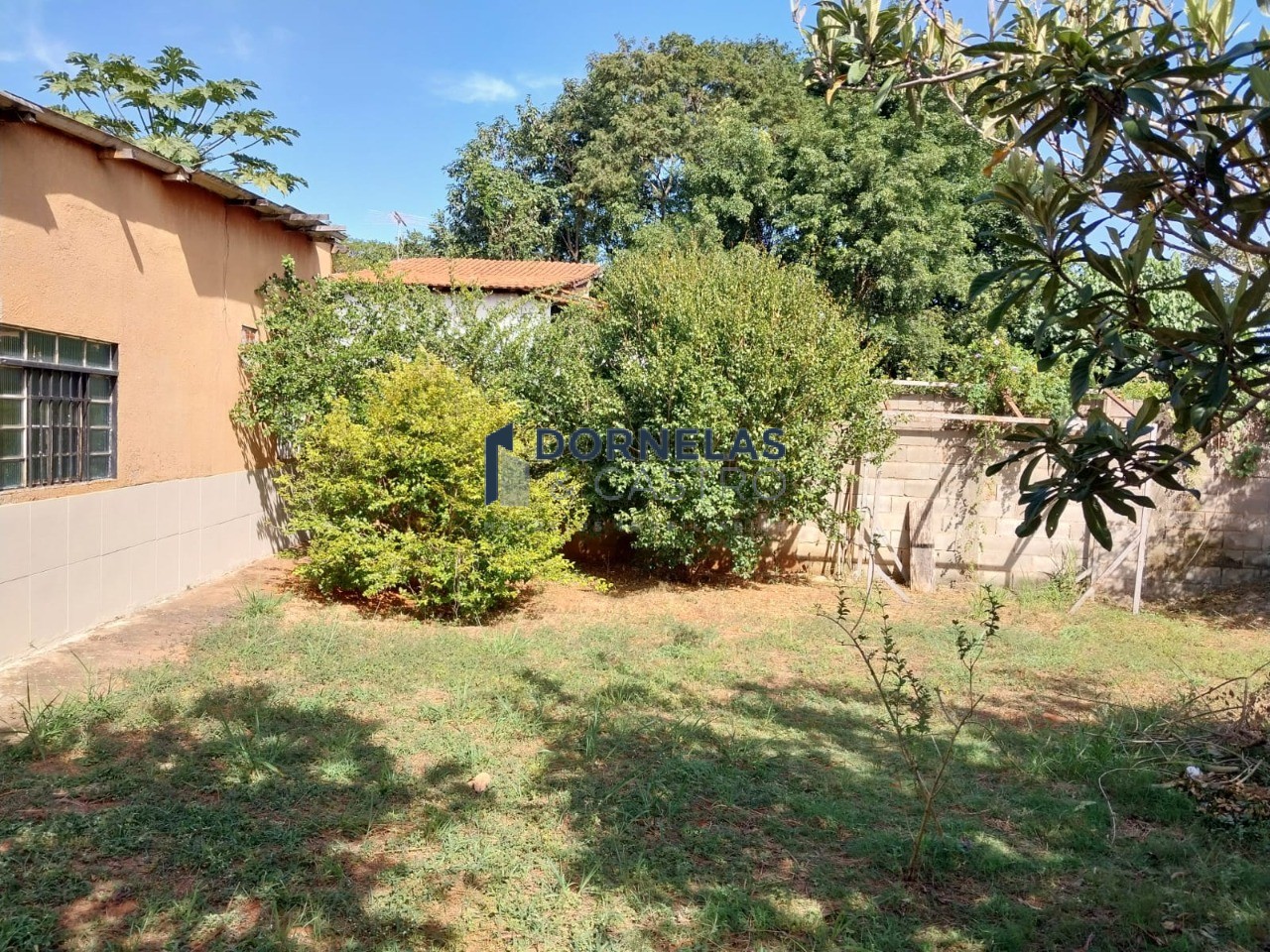 Casa colonial terreno de 726m² cond. Fechado no guarapark pertinho da eptg