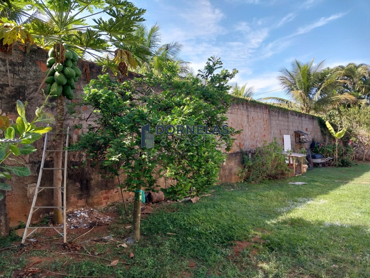 Casa colonial terreno de 726m² cond. Fechado no guarapark pertinho da eptg