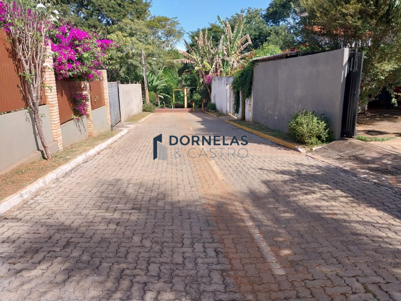 Casa colonial terreno de 726m² cond. Fechado no guarapark pertinho da eptg