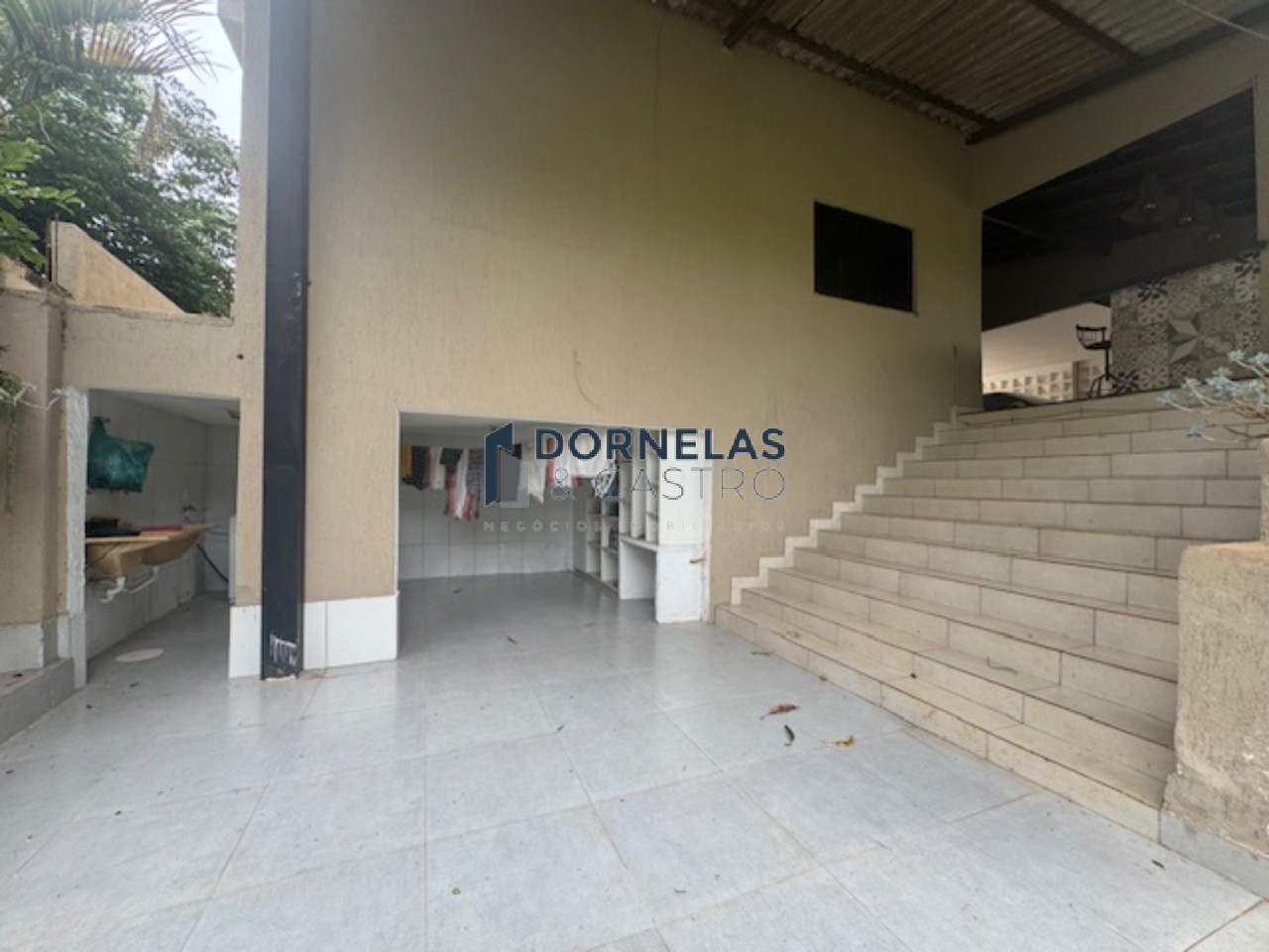 Casa top quitada e escriturada rua 1 jockey á 300 metros da via eptg cond. Fechado alto padrão portaria 24 horas