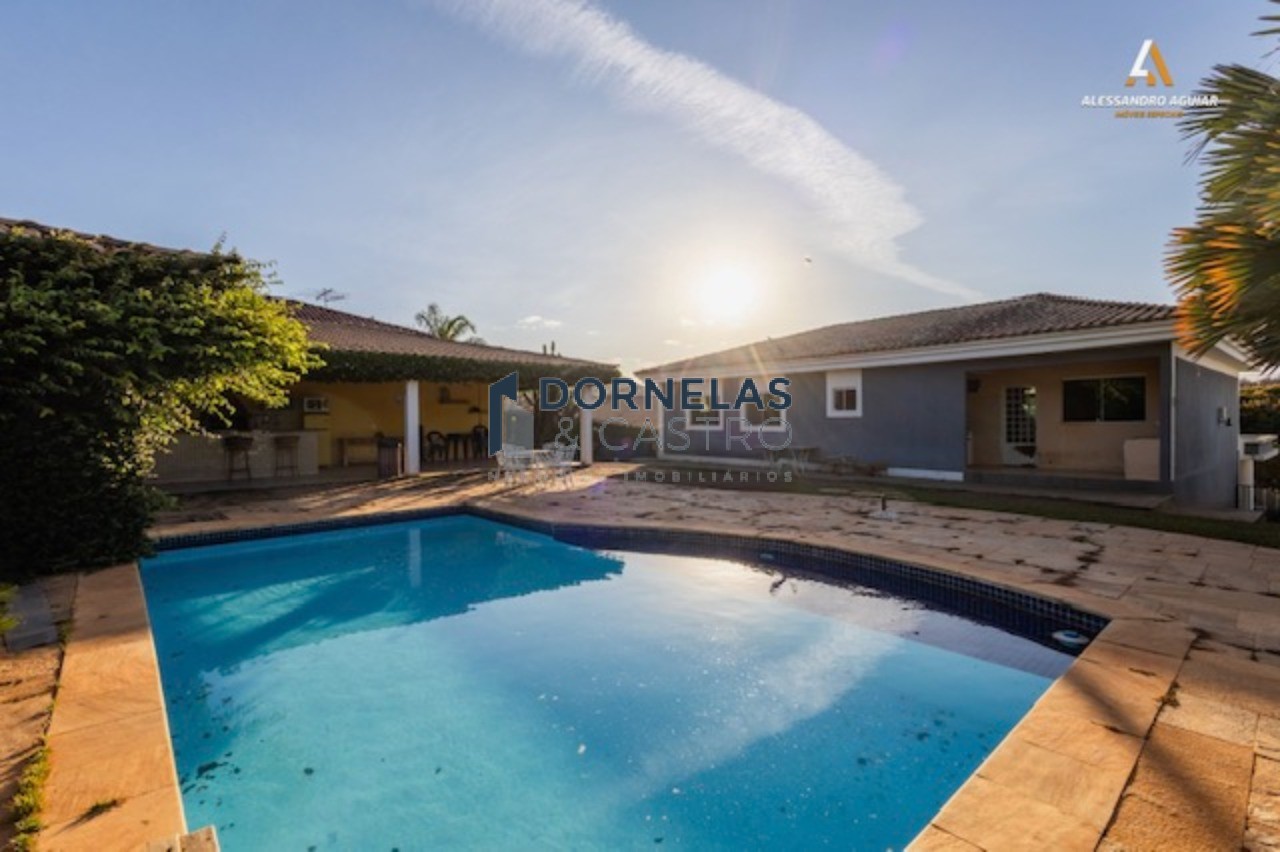Casa térrea em arniqueira terreno de 950m² estuda troca - valor no guará ou águas claras