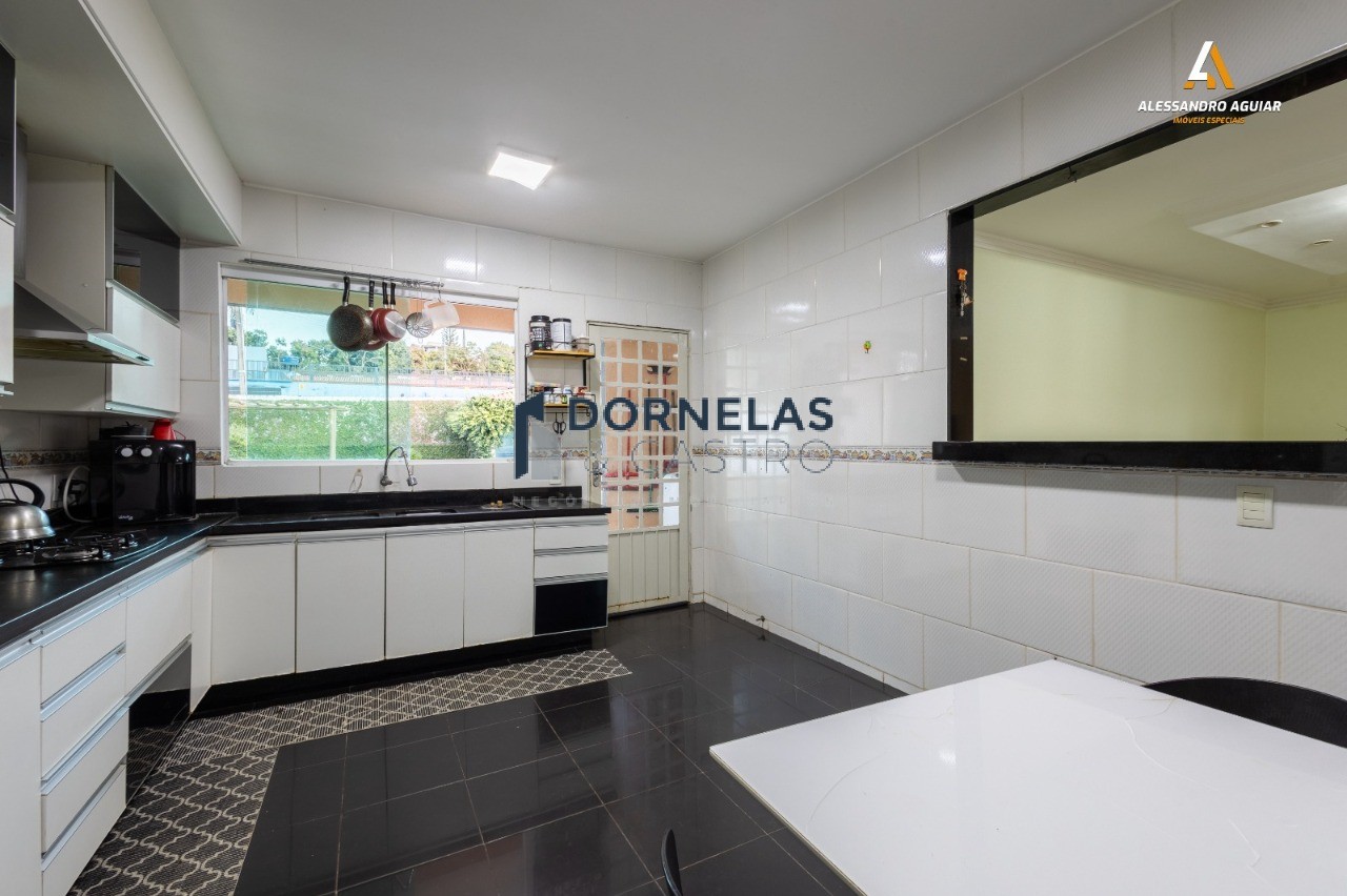 Casa térrea em arniqueira terreno de 950m² estuda troca - va