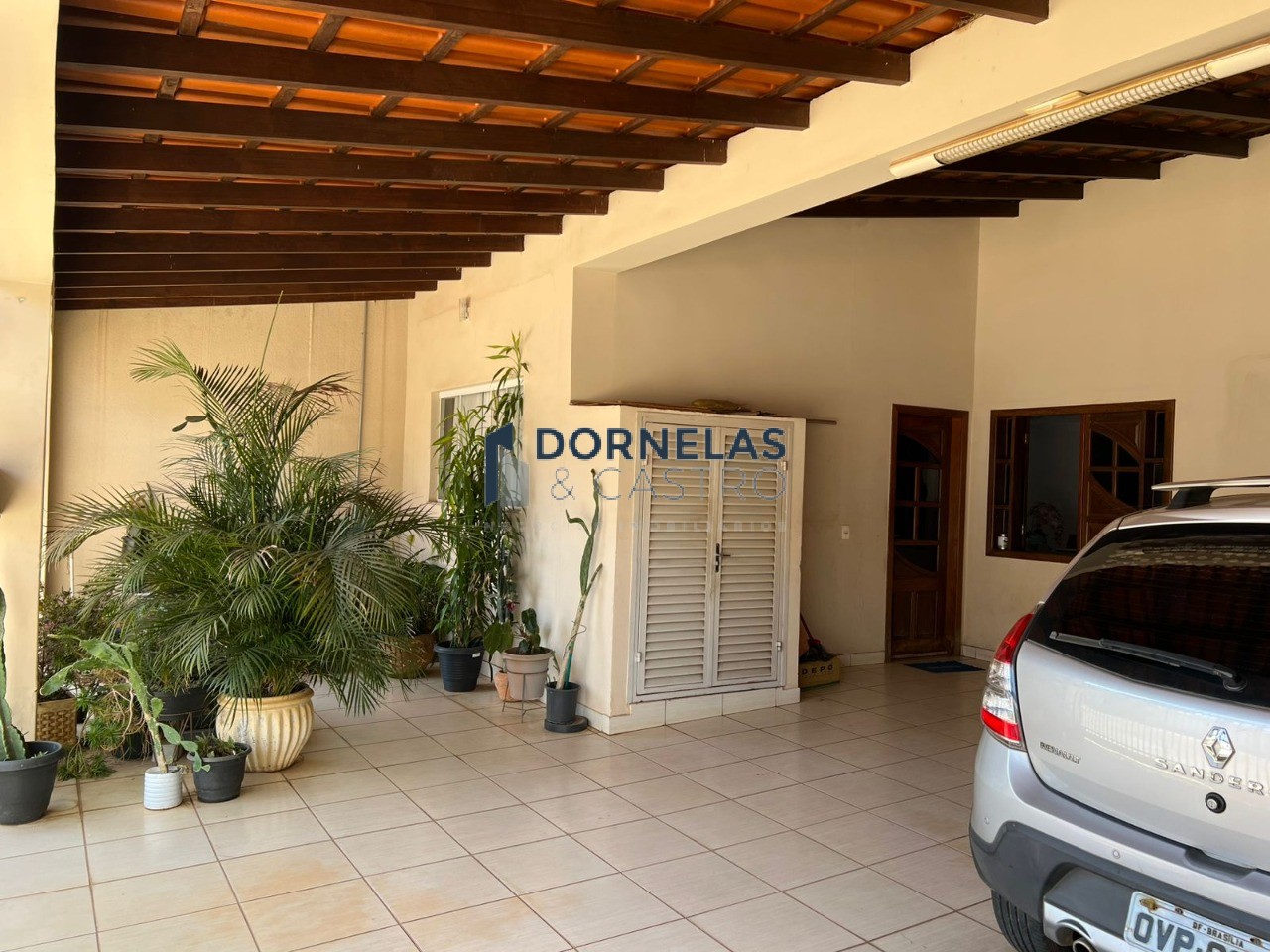 Qe 17 guará ii casa térrea 3 suítes terreno 200,00m² aceita fgts e financiamento bancário