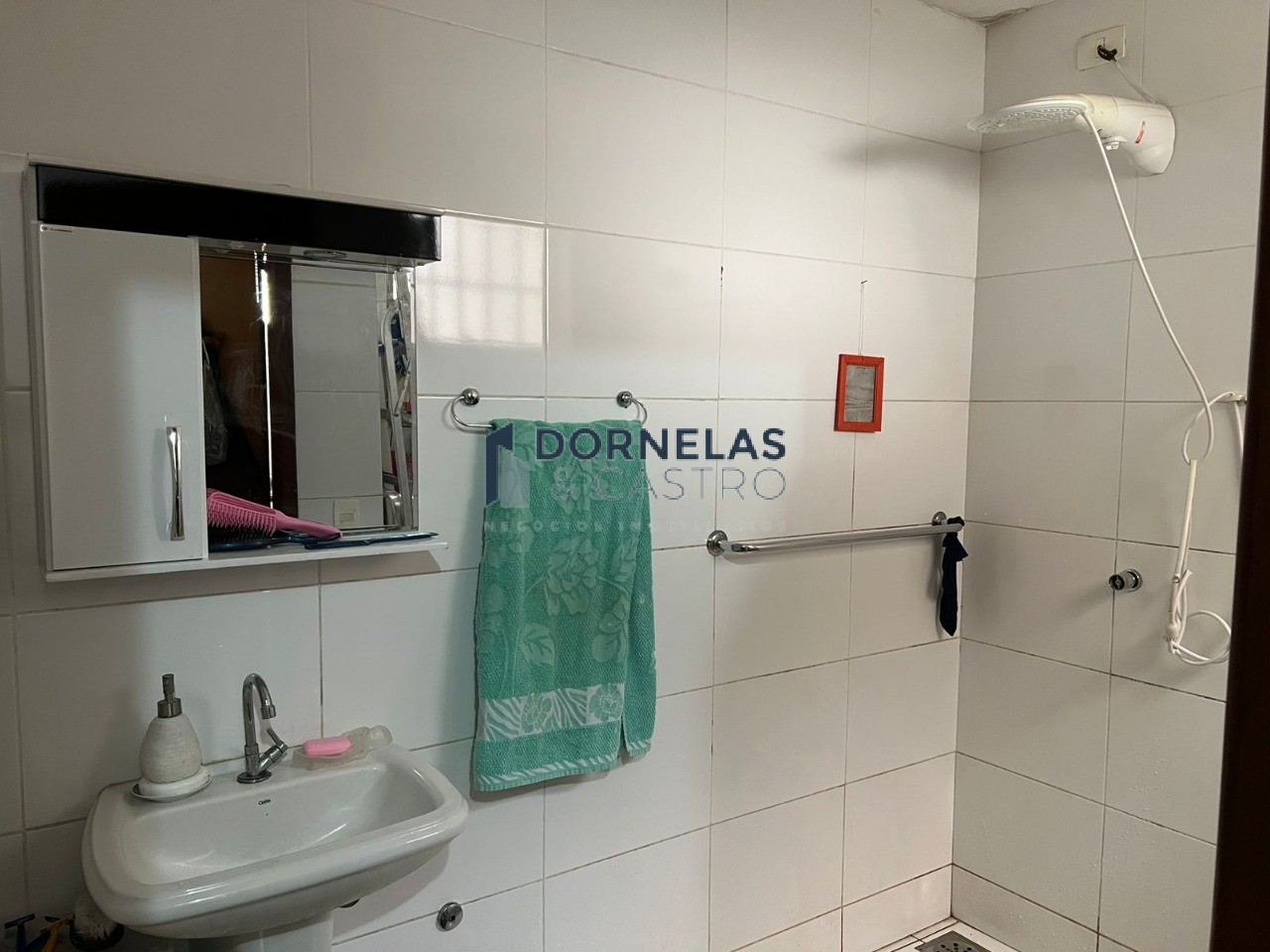 Qe 17 guará ii casa térrea 3 suítes terreno 200,00m² aceita fgts e financiamento bancário