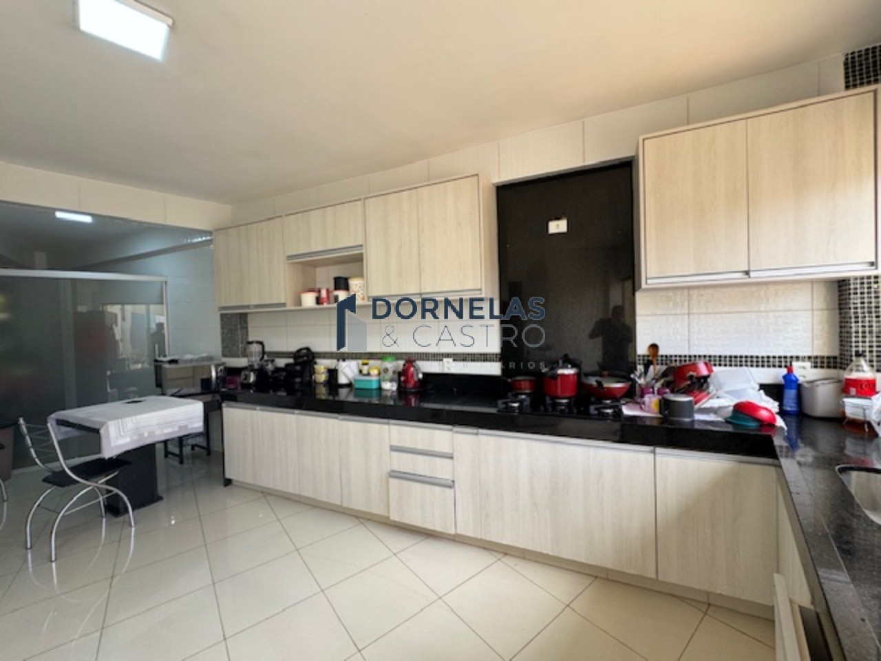 Imóvel versátil comercial e residencial já escriturado, loja na frente e casa nos fundos, estuda troca e pega carro vereda da cruz