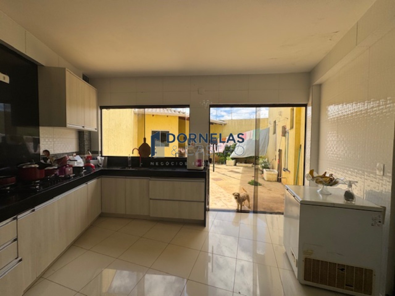 Imóvel versátil comercial e residencial já escriturado, loja na frente e casa nos fundos, estuda troca e pega carro vereda da cruz