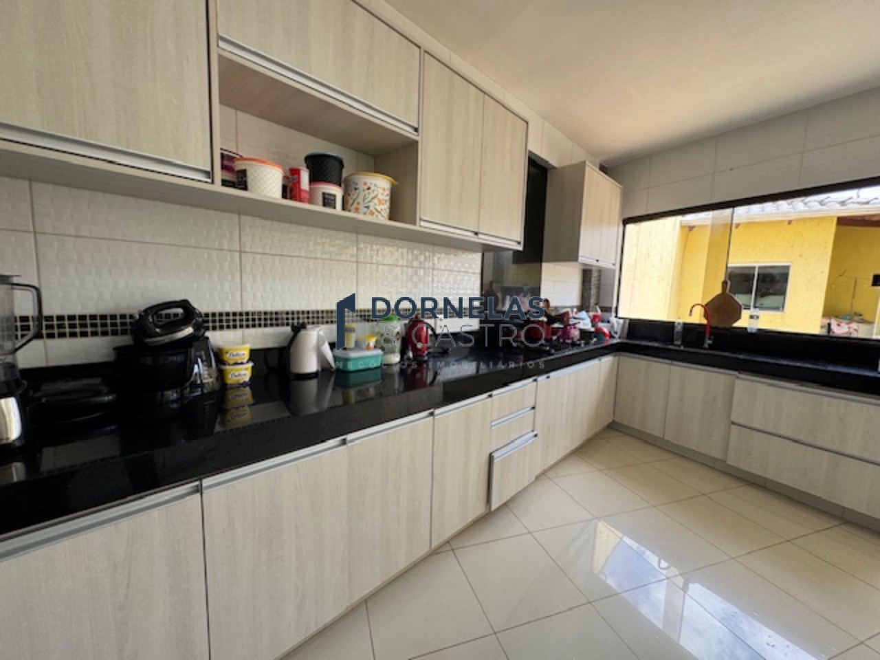 Imóvel versátil comercial e residencial já escriturado, loja na frente e casa nos fundos, estuda troca e pega carro vereda da cruz