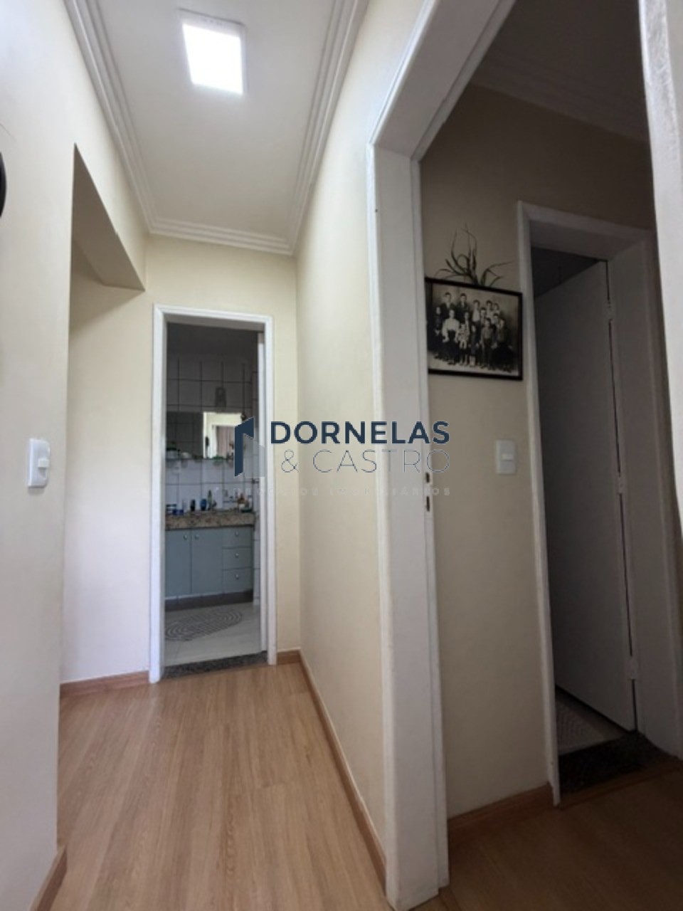 Apartamento 2 quartos, suíte, elevador e 2 vagas de garagem 