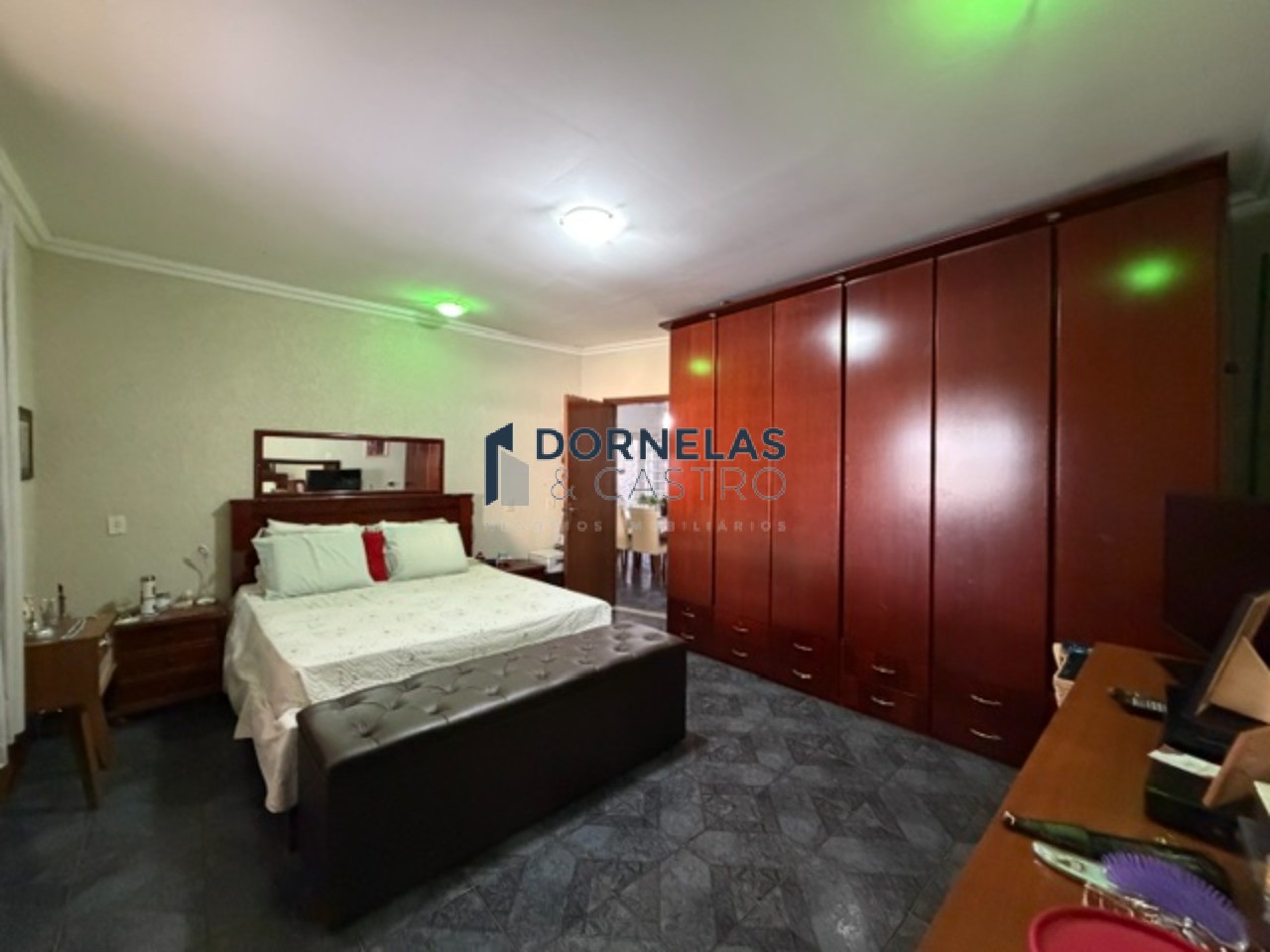 Casa colonial cond. Fechado no guará terreno de 778,00m² fácil saída para eptg