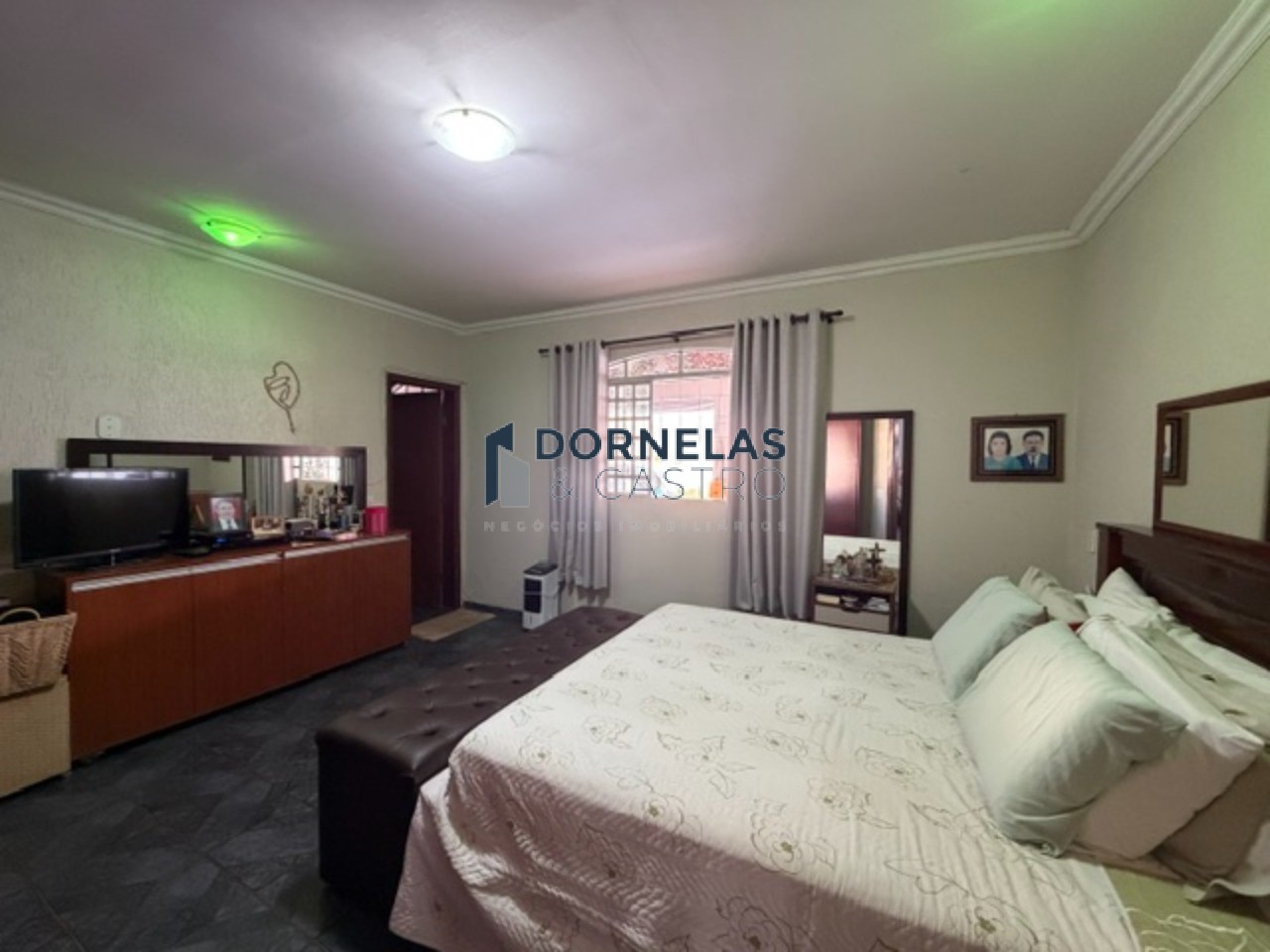 Casa colonial cond. Fechado no guará terreno de 778,00m² fácil saída para eptg