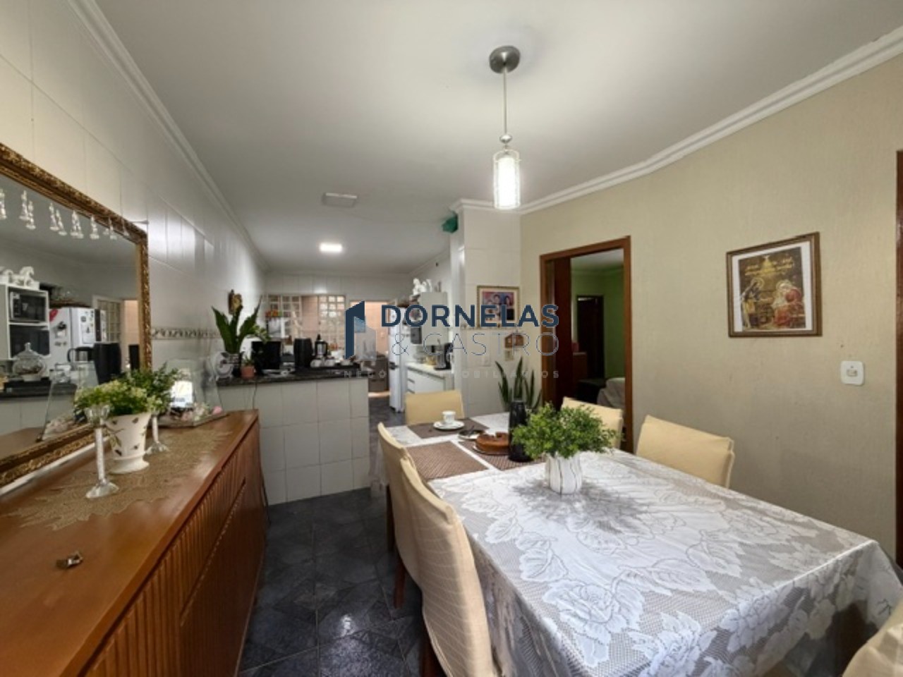 Casa colonial cond. Fechado no guará terreno de 778,00m² fácil saída para eptg
