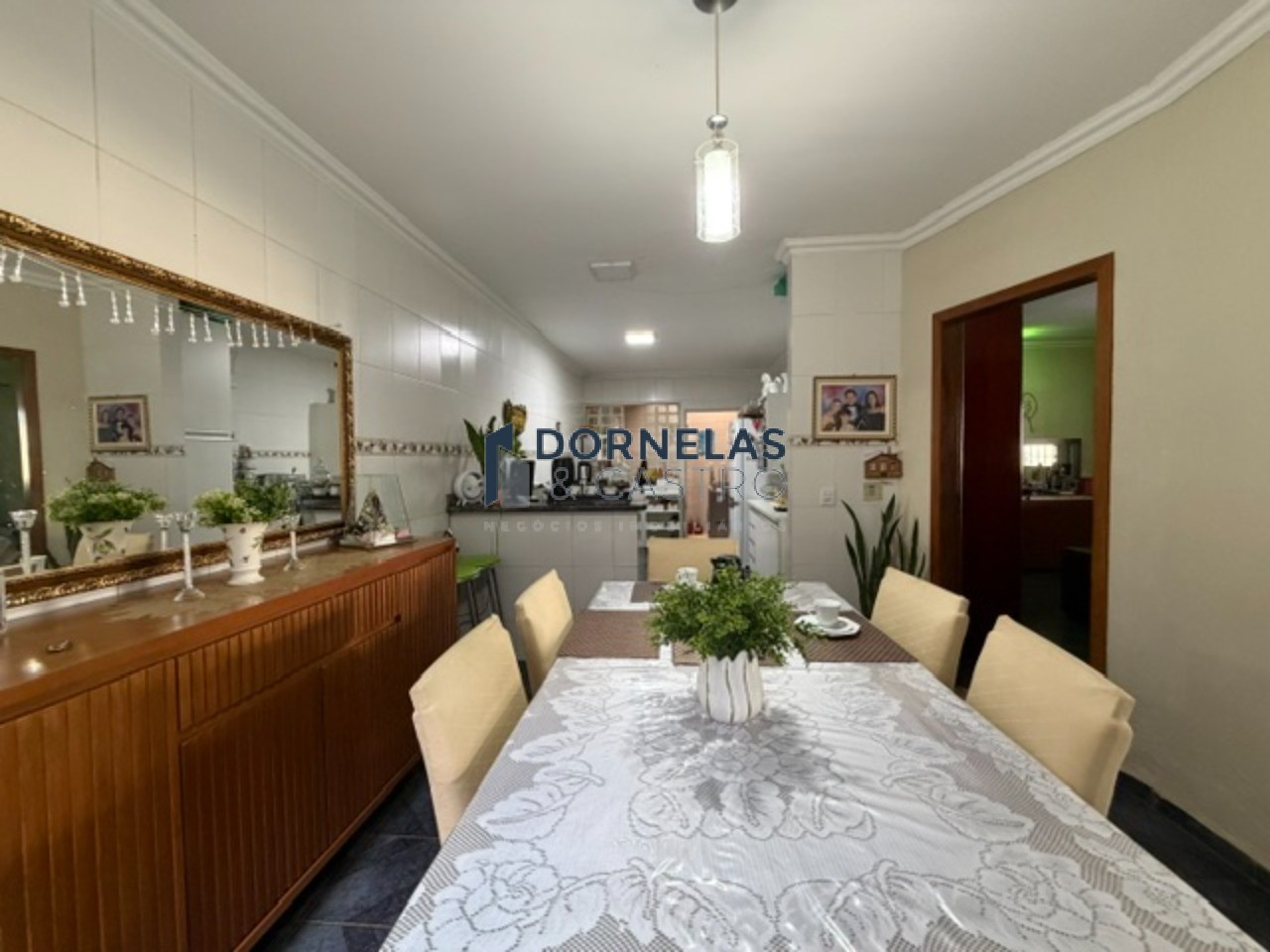 Casa colonial cond. Fechado no guará terreno de 778,00m² fácil saída para eptg