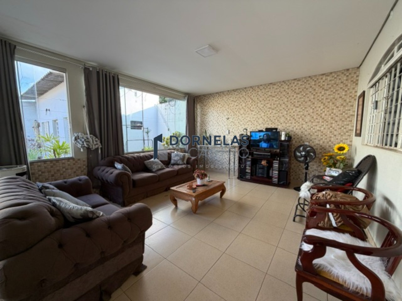 Casa colonial cond. Fechado no guará terreno de 778,00m² fácil saída para eptg