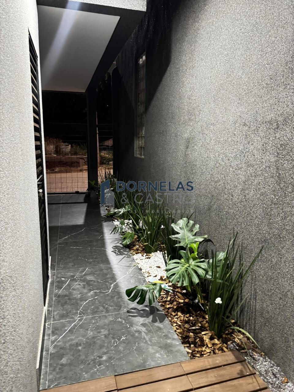 Casa nova moderna alto padrão condomínio fechado no guará ii