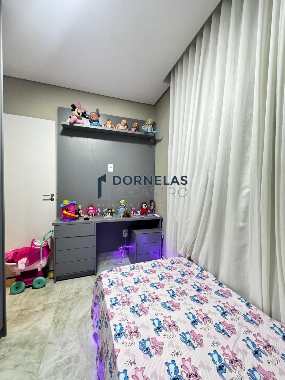 Casa nova moderna alto padrão condomínio fechado no guará ii
