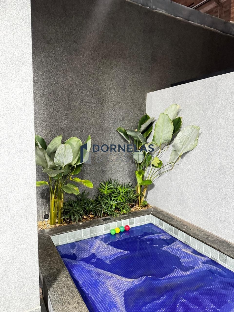 Casa nova moderna alto padrão condomínio fechado no guará ii