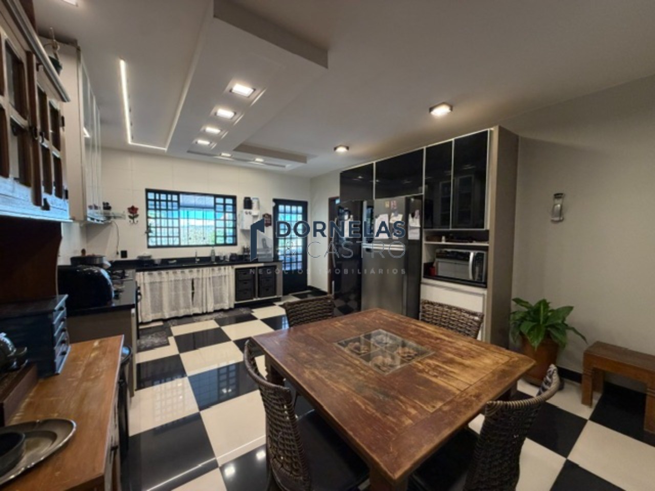 Casa térrea condomínio fechado guara park 4 quartos terreno 733m² no guará ii