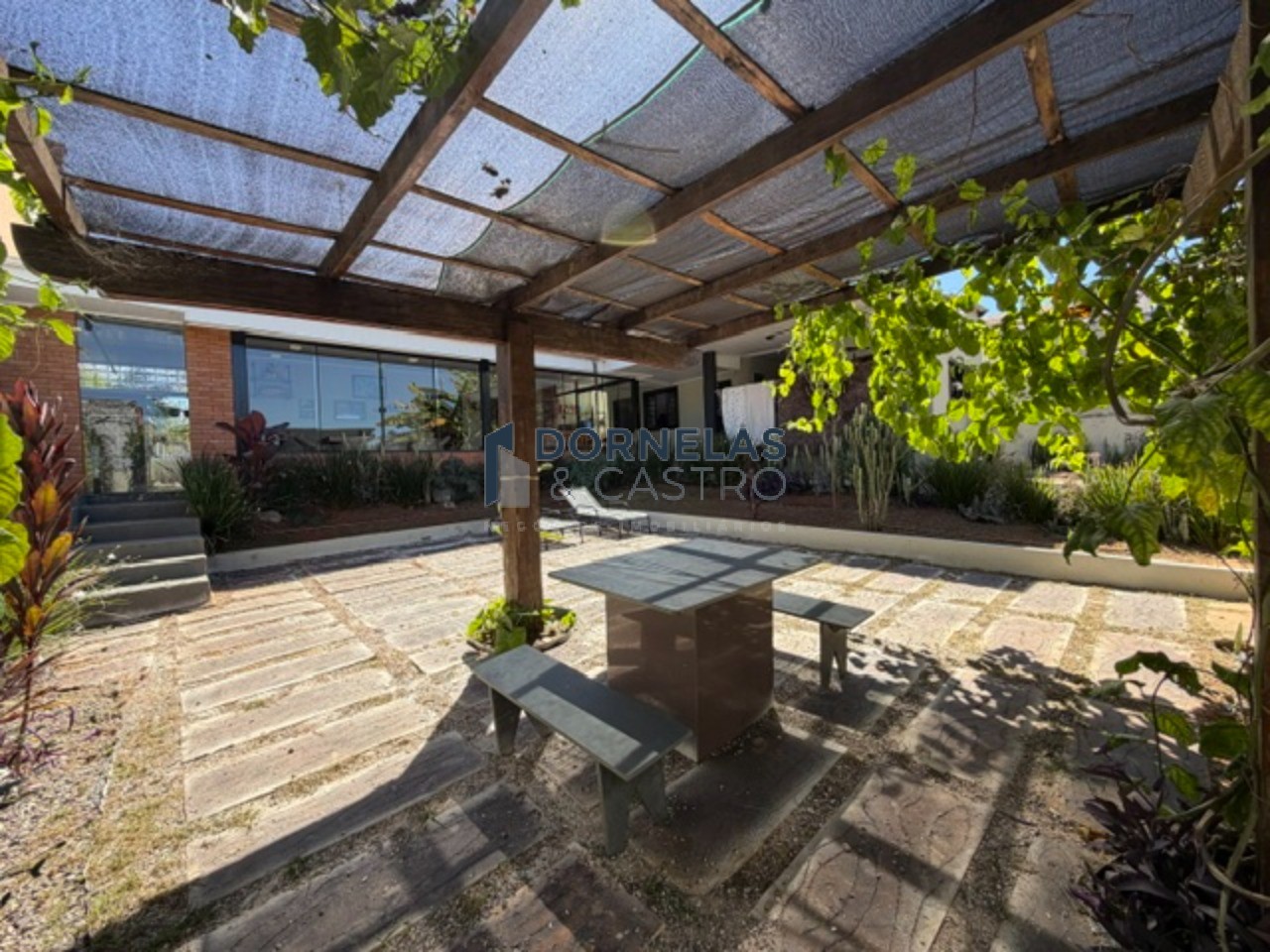 Casa térrea condomínio fechado guara park 4 quartos terreno 733m² no guará ii