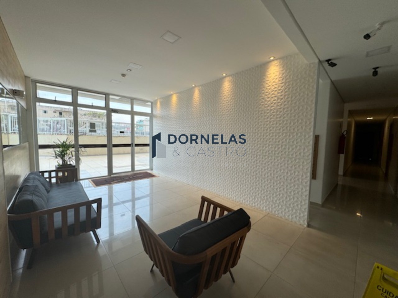 Residencial duetto 2 dormitórios, 3 banheiros, desocupado, andar alto, guará ii aceita fgts e financiamento bancário