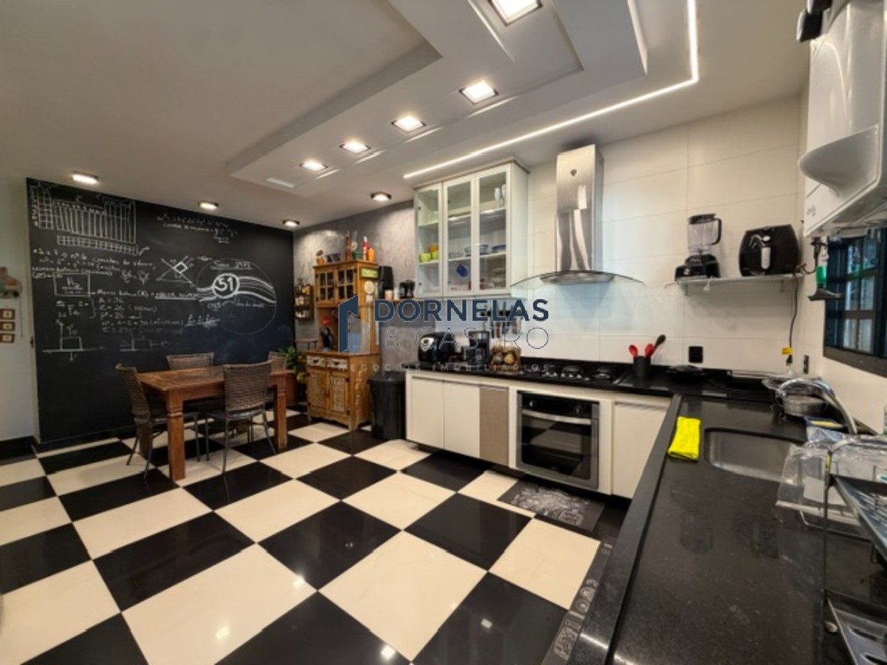 Casa térrea condomínio fechado guara park 4 quartos terreno 733m² no guará ii