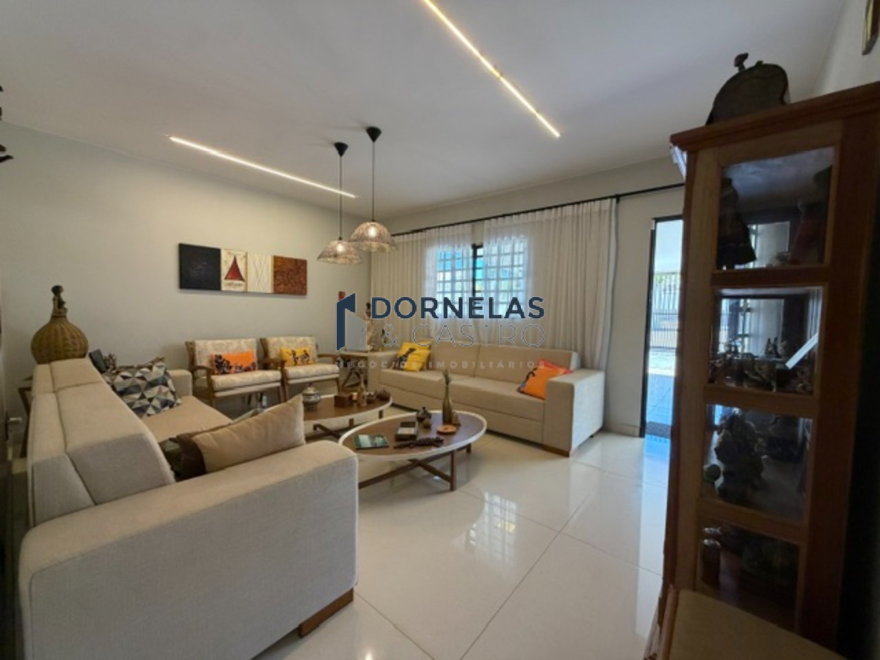 Casa térrea condomínio fechado guara park 4 quartos terreno 733m² no guará ii