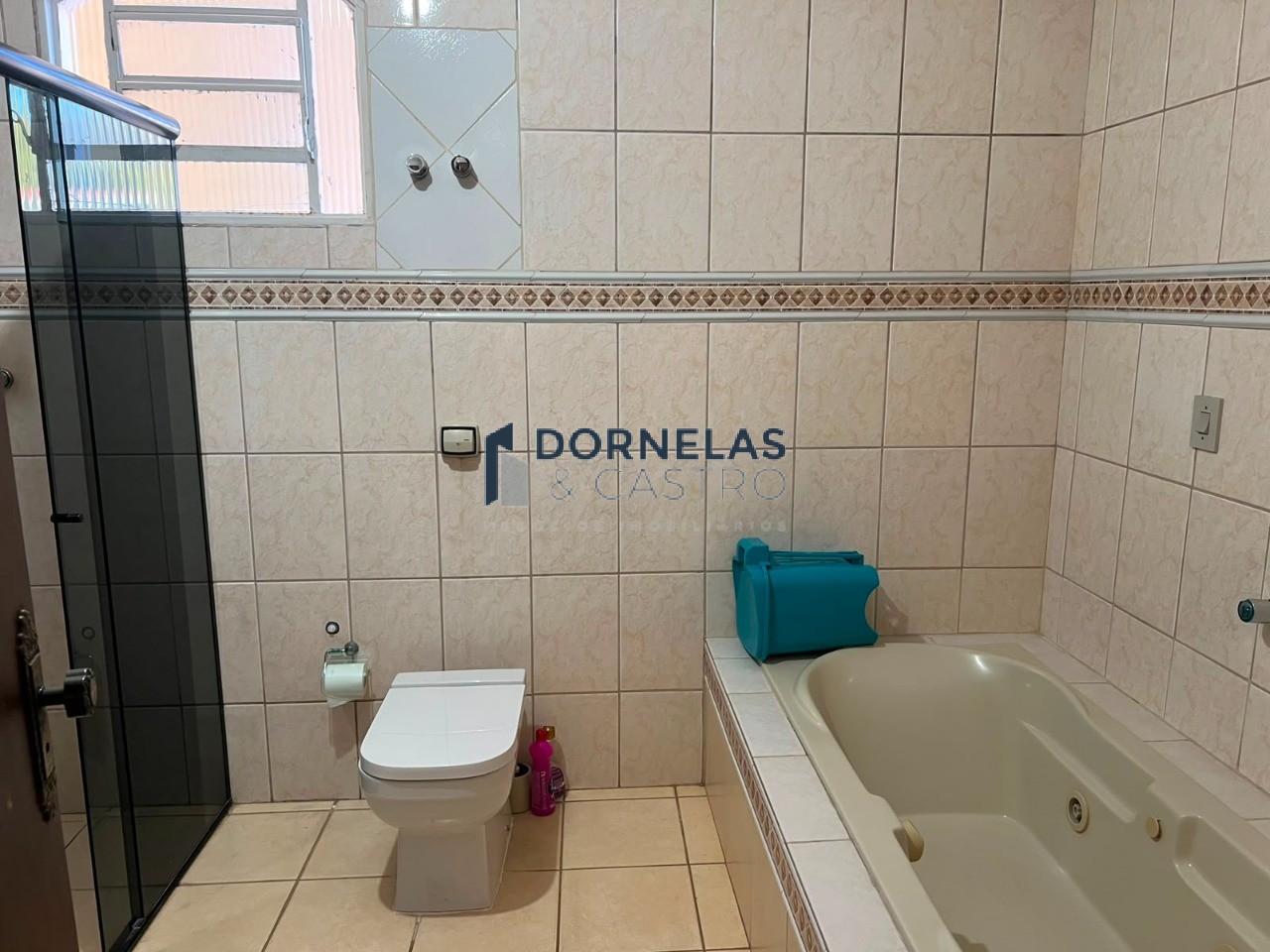 Sobrado na qe 19 guará 2 terreno de 200m² estuda troca por imóvel de menor valor aceita fgts e financiamento bancário - foto 14