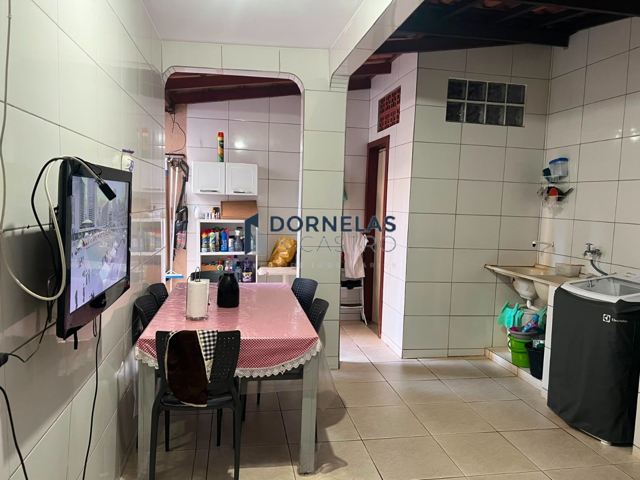 Sobrado na qe 19 guará 2 terreno de 200m² estuda troca por imóvel de menor valor aceita fgts e financiamento bancário - foto 22