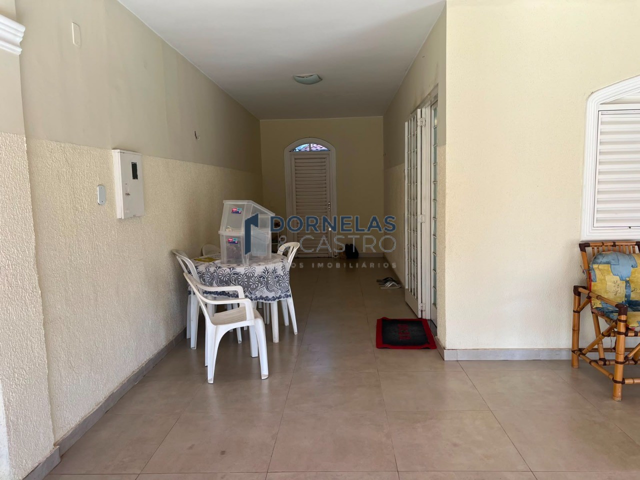 Sobrado na qe 19 guará 2 terreno de 200m² estuda troca por imóvel de menor valor aceita fgts e financiamento bancário - foto 27