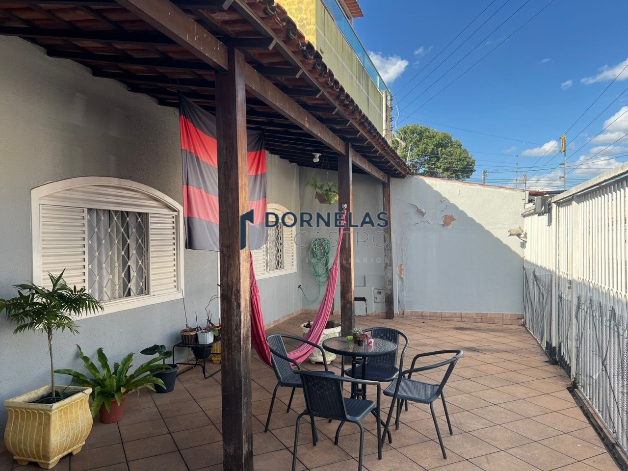 Casa térrea qe 19 guará ii terreno de 200m² aceita financiamento - foto 1
