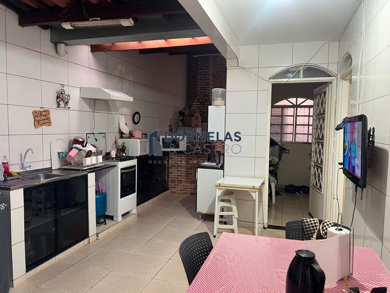 Sobrado na qe 19 guará 2 terreno de 200m² estuda troca por imóvel de menor valor aceita fgts e financiamento bancário - foto 23