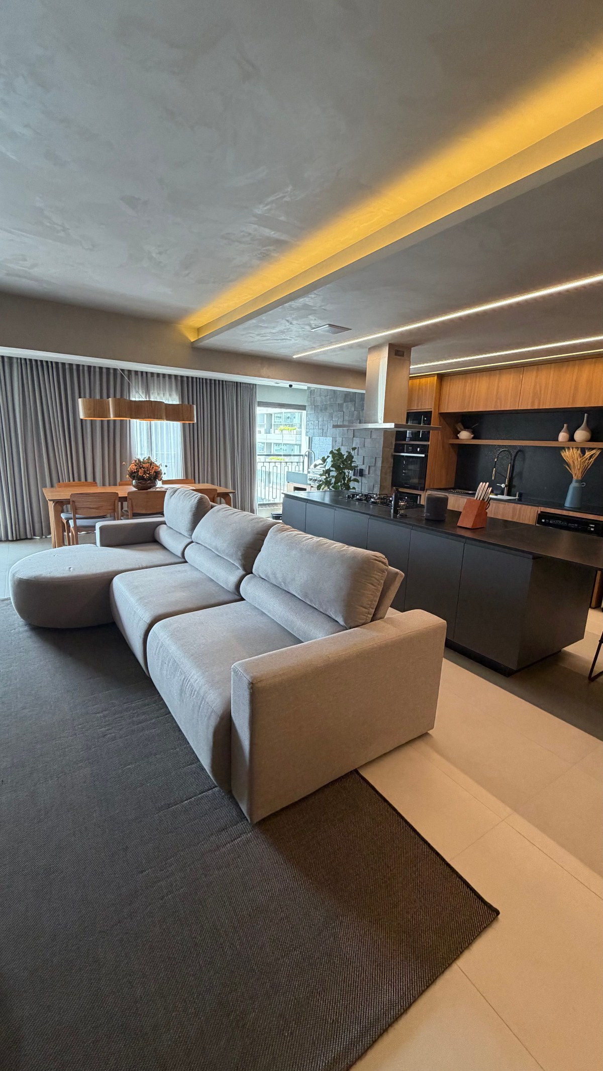Apartamento, 3 quartos, 160 m² - Foto 1