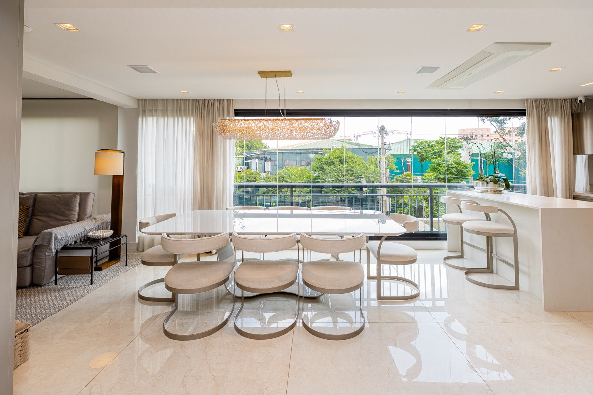 Apartamento, 3 quartos, 220 m² - Foto 2