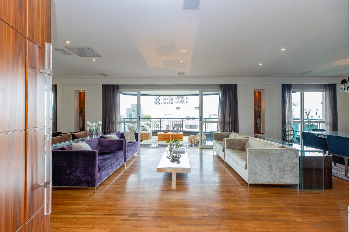 Apartamento, 3 quartos, 301 m² - Foto 1