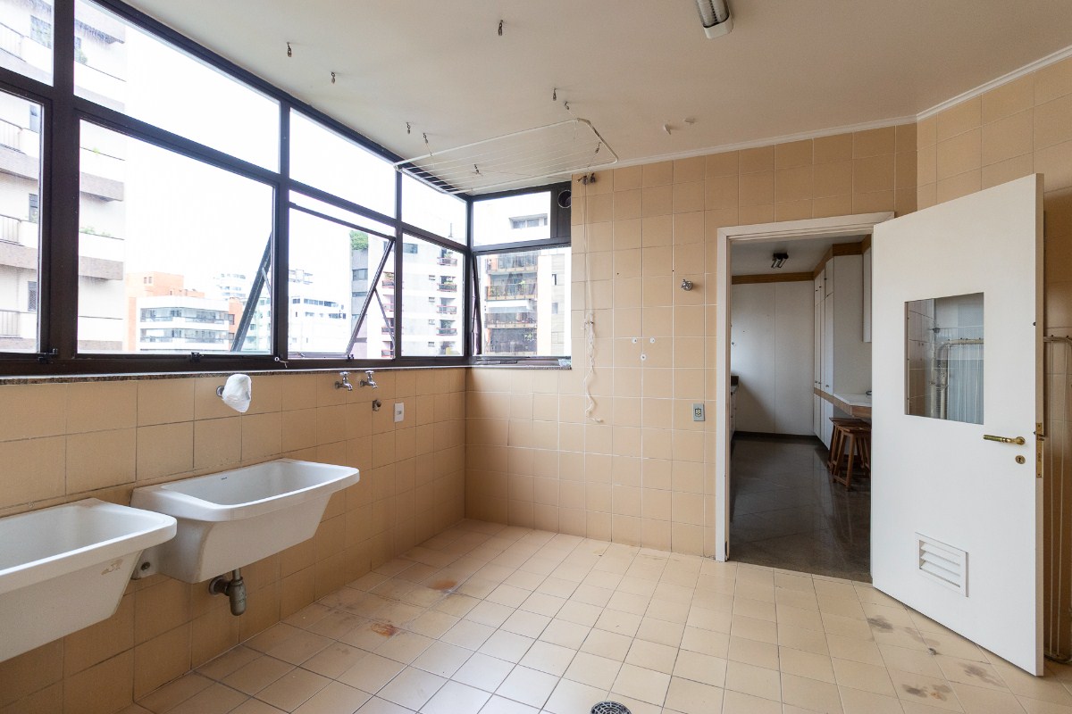 Apartamento, 3 quartos, 325 m² - Foto 37