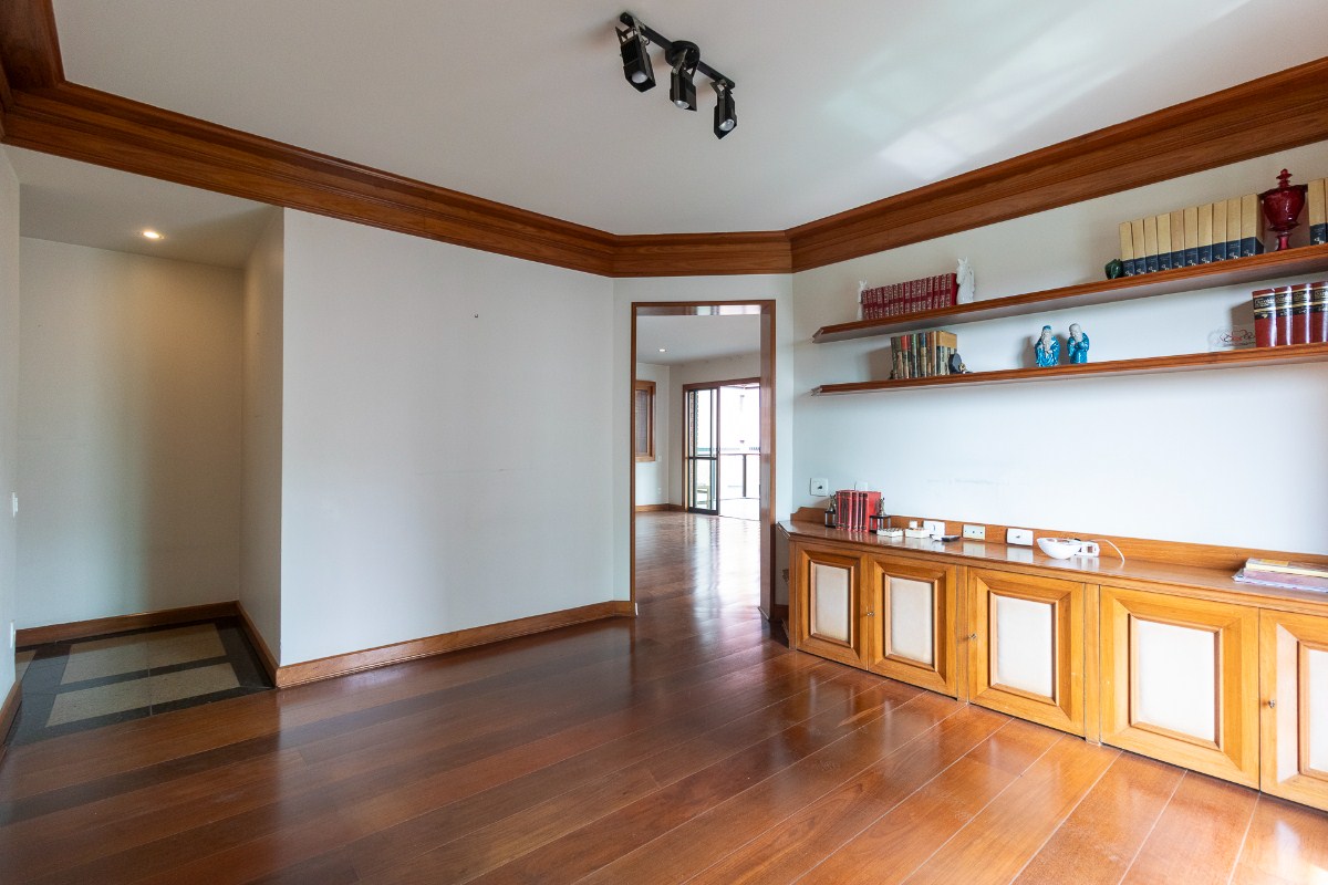 Apartamento, 3 quartos, 325 m² - Foto 2
