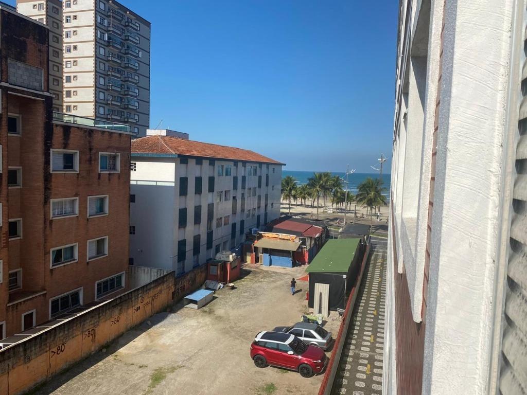APARTAMENTO em Praia Grande - SP, Mirim