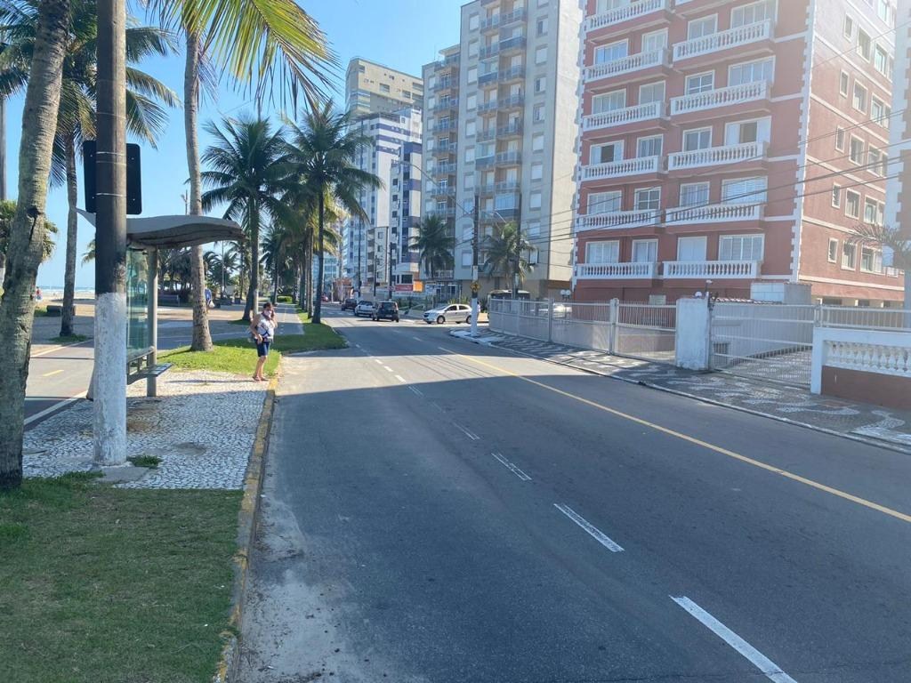 APARTAMENTO em Praia Grande - SP, Mirim