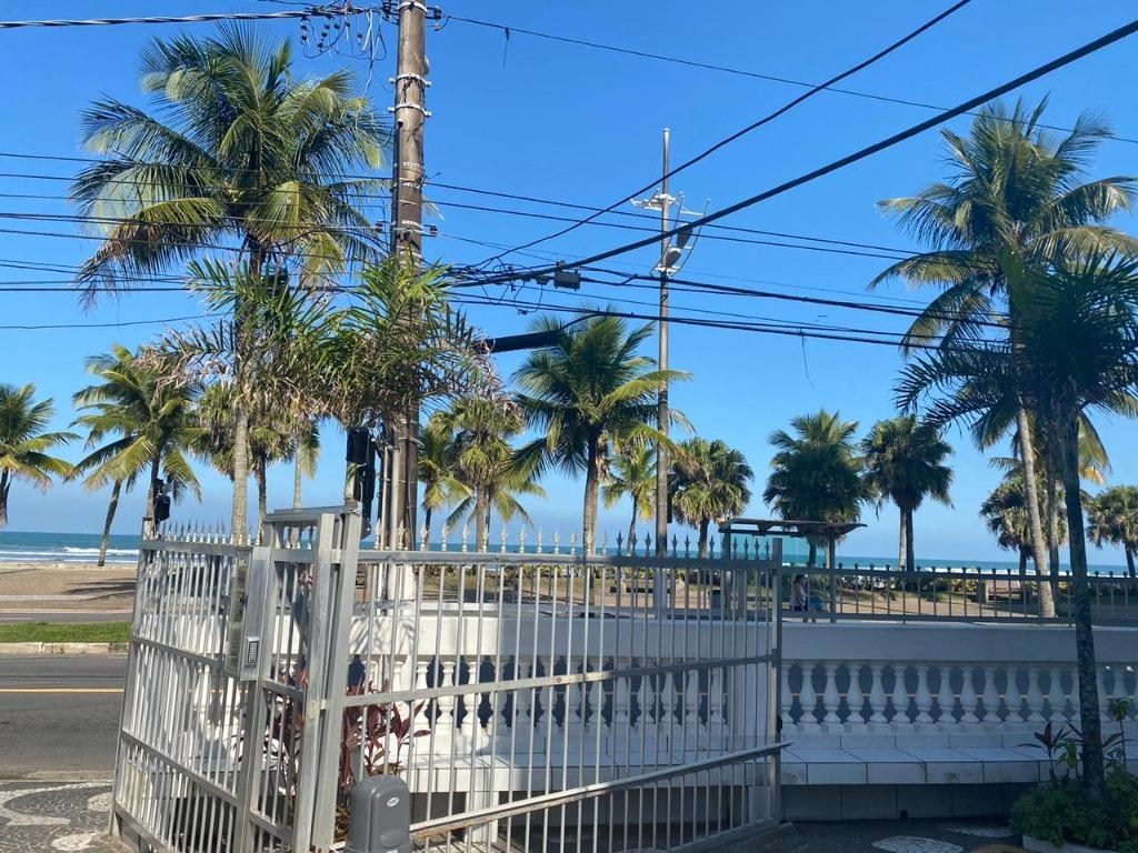 APARTAMENTO em Praia Grande - SP, Mirim
