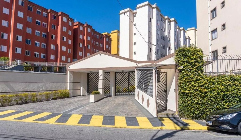 APARTAMENTO em Santo André - SP, Vila Eldízia