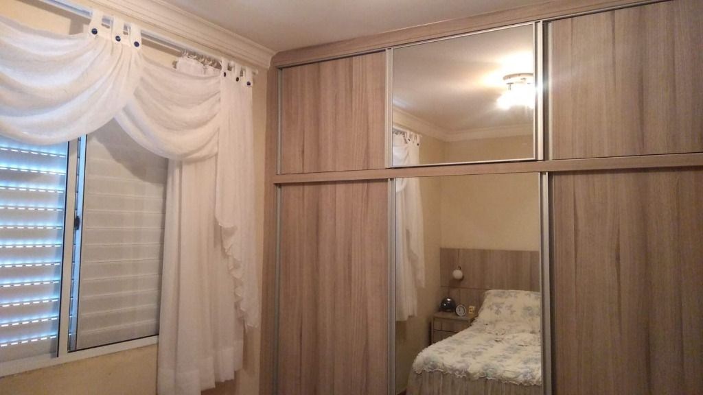 APARTAMENTO em Santo André - SP, Vila Eldízia