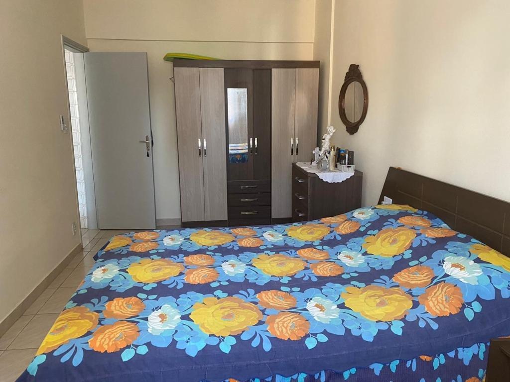 APARTAMENTO em Praia Grande - SP, Mirim