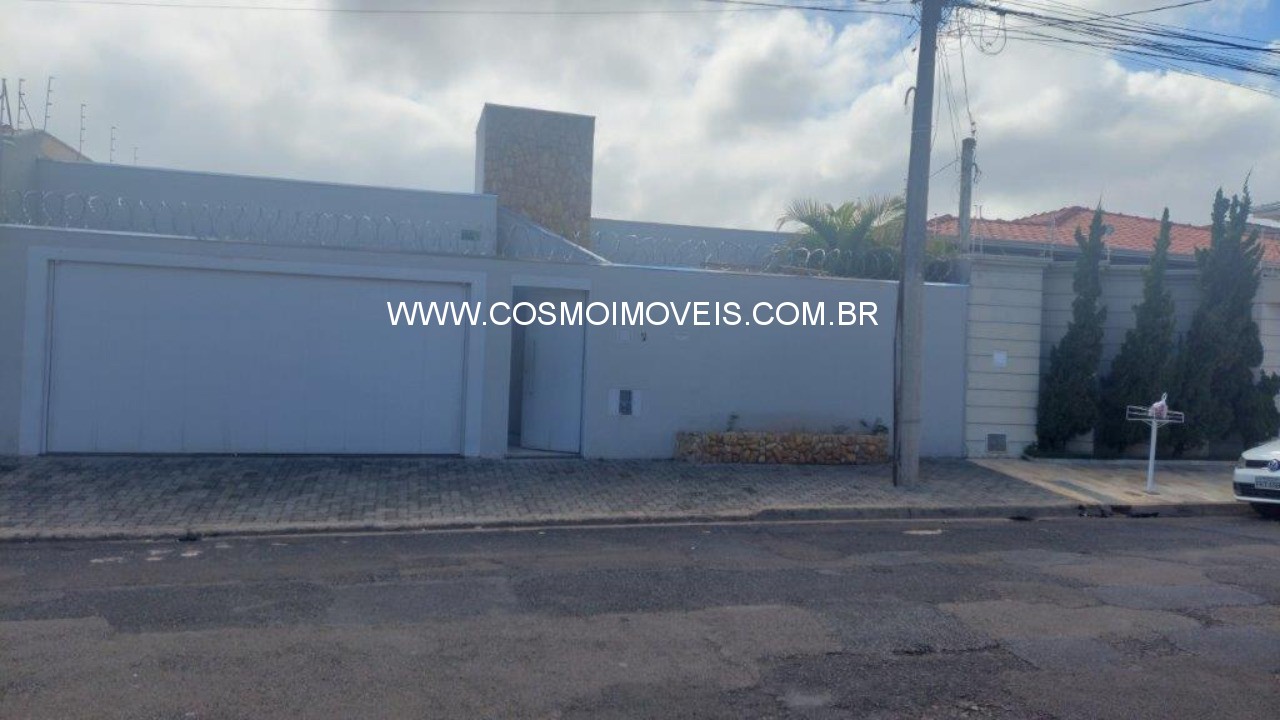 Casa, 3 quartos, 214 m² - Foto 1