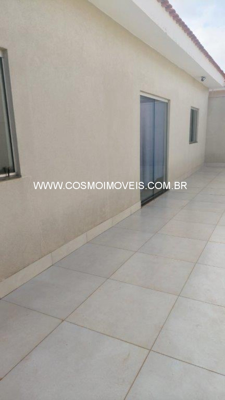 Casa, 3 quartos, 214 m² - Foto 2