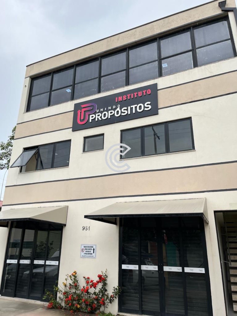 Loja-Salão, 140 m² - Foto 1