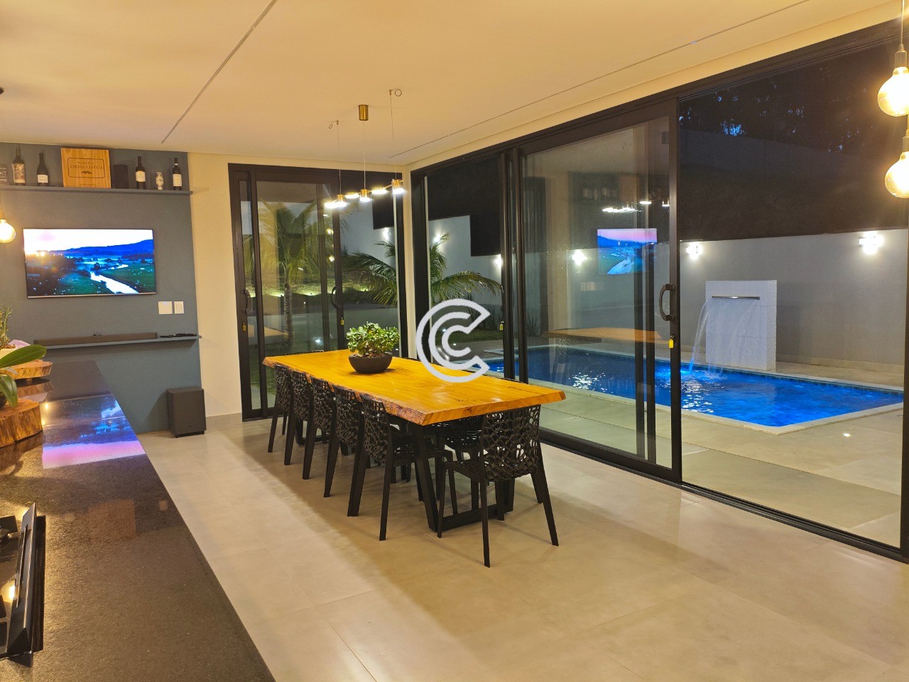 Casa, 3 quartos, 272 m² - Foto 37