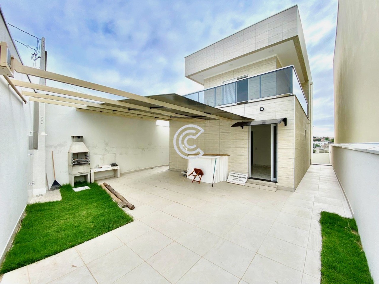 Casa, 3 quartos, 201 m² - Foto 1