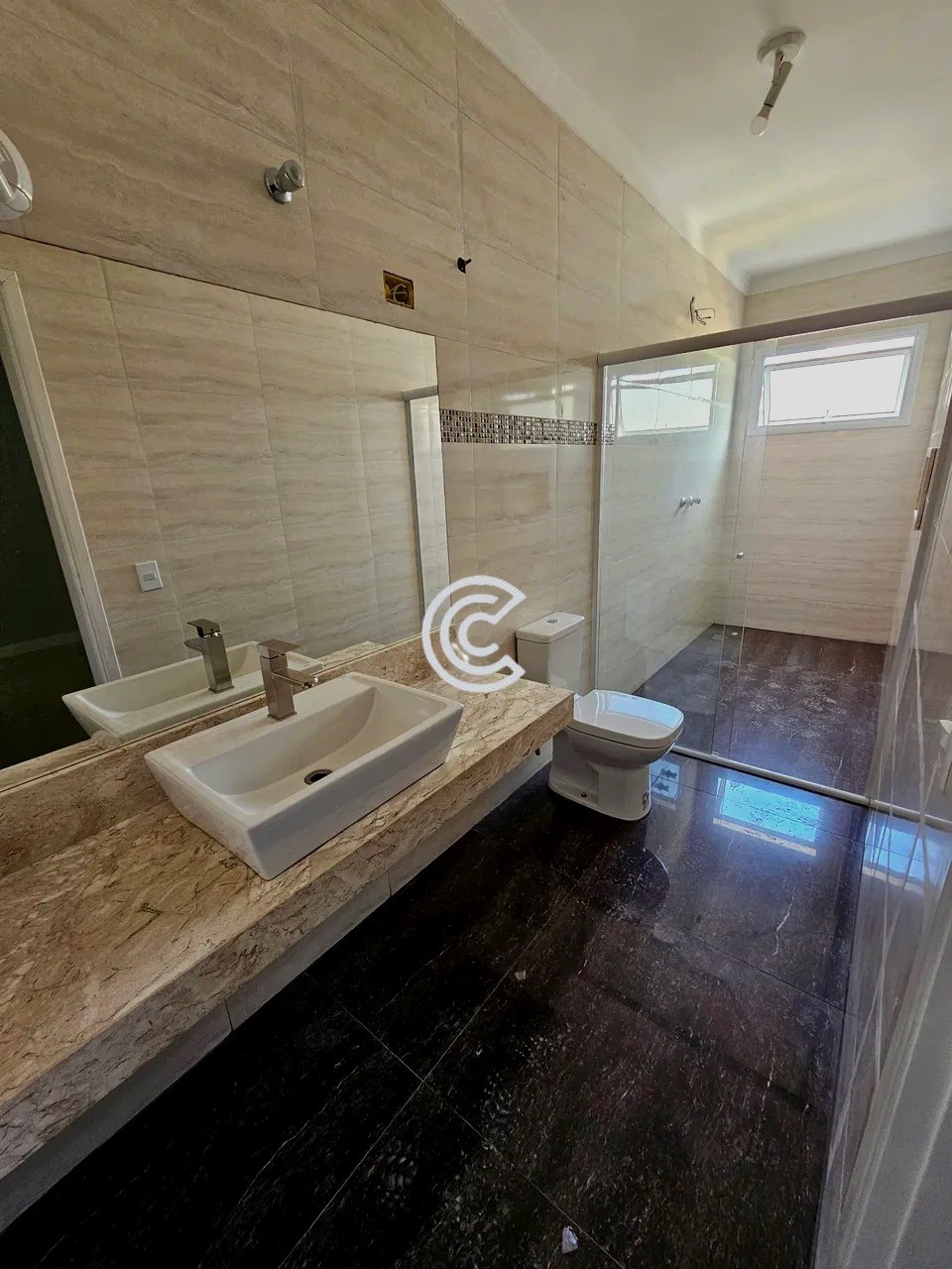 Casa, 3 quartos, 250 m² - Foto 9